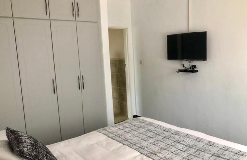 Mazowe Apartment | 1 bed apartment in Mount Pleasant Heights - 2014