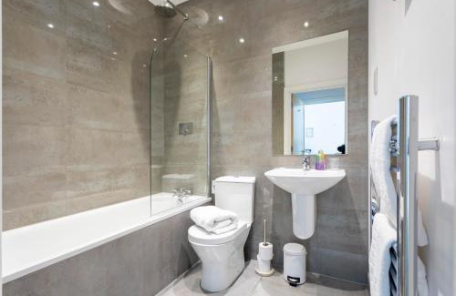 Redhill Apartment | 1 Bed Apartment - Redhill Central, Surrey, Gatwick #1