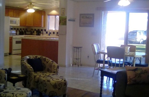 Ivins Apartment | 1 Bed Apartmt-No Cleaning Fee!nnnn- Large 1 Bedroom Apartment: Hummingbird Haven