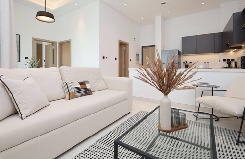 Jebel Ali Apartment | 1 Bed Apt in 7 By Aurora 102