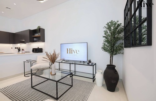 Jebel Ali Apartment | 1 Bed Apt in 7 By Aurora 102