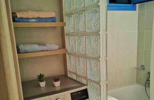 Massouri Apartment | 1 Bed Apt - Sleeps 2 - Free Parking - Sea View