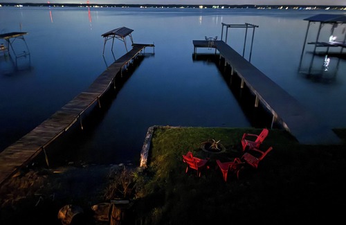 Town of Benton Cottage | 1 bed/ba lakeside cottage, large deck, west side of Seneca Lake. Pet Friendly!