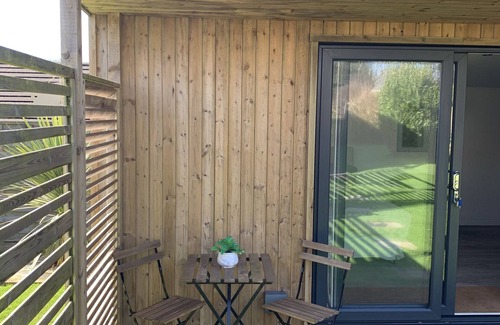 Saint Erth Praze Cabin | 1 Bed Cabin. Parking. Private & secure Garden. Pets welcome. Nr to beaches/walks