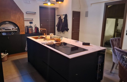 Montescaglioso Cottage | 1-Bed Cottage with indoor hot tub and sauna