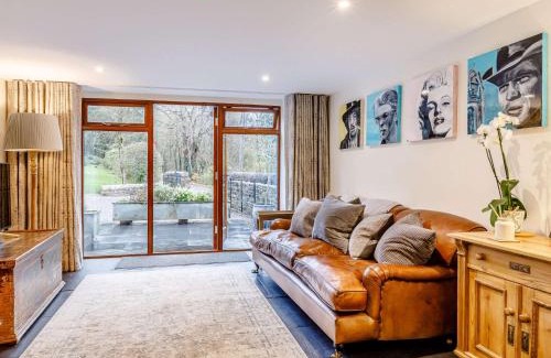 Nunney House | 1 Bed in Bath 83834