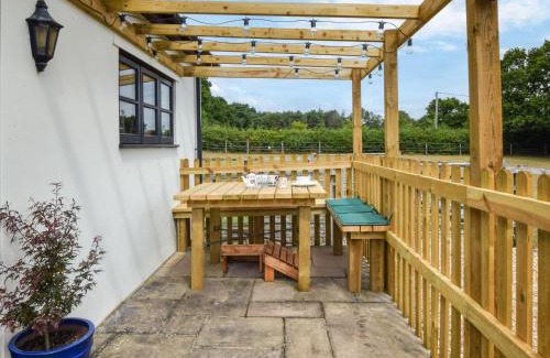 New Forest District House | 1 Bed in Beaulieu Heath 92943