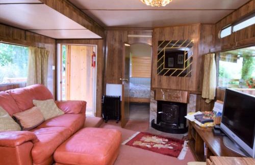 Ewhurst Green House | 1 Bed in Bodiam 51574