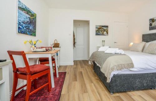 Bridport House | 1 Bed in Charmouth 57185