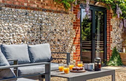 Chichester House | 1 Bed in Chichester 77402