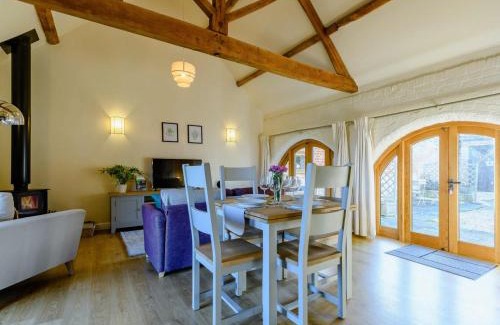 Pitchcombe House | 1 Bed in Evesham 89306