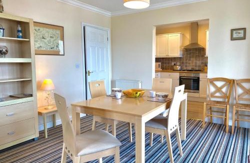 Freshwater Bay House | 1 Bed in Freshwater IC136