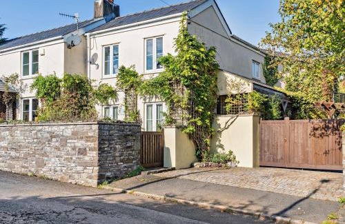 Abergavenny House | 1 Bed in Gilwern 52882