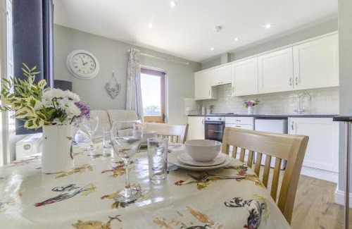 Howlett End House | 1 Bed in Great Sampford oc-f32654