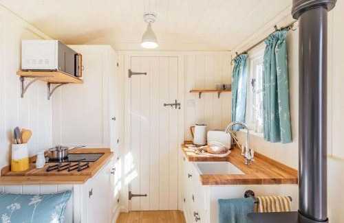 Mellor House | 1 Bed in Hayfield 87592