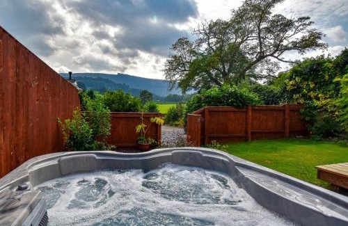 Acrefair House | 1 Bed in Llangollen 91040