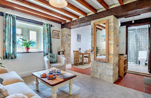 Malmesbury House | 1 Bed in Malmesbury 95500