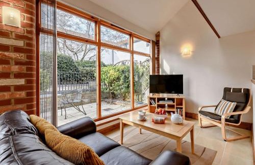 North Wheatley House | 1 Bed in Mattersey 91308