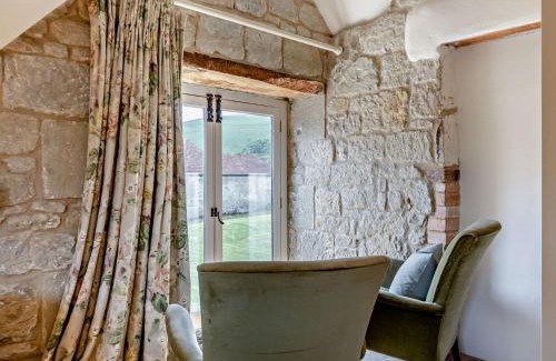 Shaftesbury House | 1 Bed in Melbury Abbas 48717