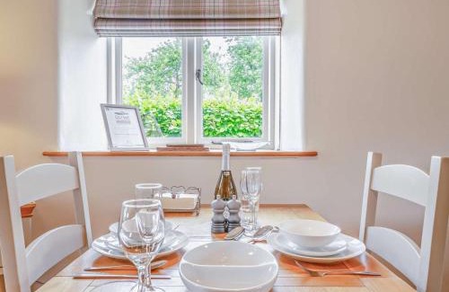 Shaftesbury House | 1 Bed in Melbury Abbas 48717