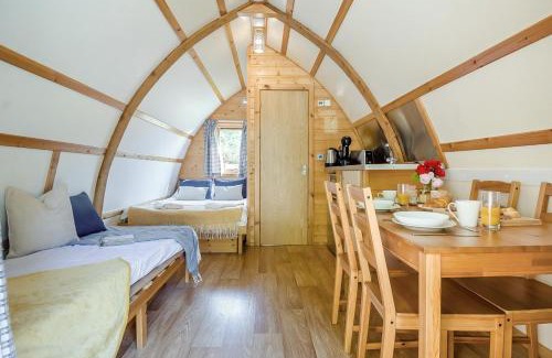 Cromer Cabin | 1 Bed in Northrepps oc-f32560