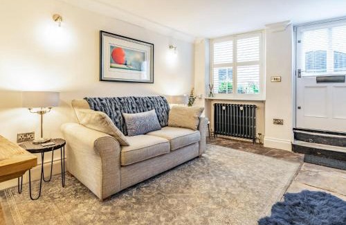 Richmond House | 1 Bed in Richmond 88054