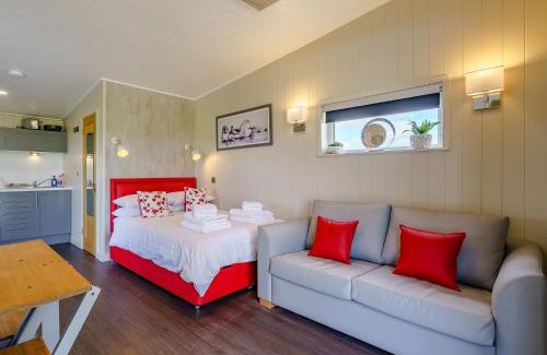 Girvan House | 1 Bed in Turnberry 78071