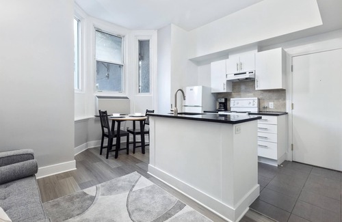 Byward Market - Parliament Hill Apartment | 1 Bed Room - Downtown Ottawa