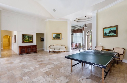 Rural Estates House | 1 bed / shared bath Suite 08B in Naples, FL Bed & Breakfast. Fully furnished with amenities.