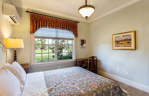 Rural Estates House | 1 bed / shared bath Suite 08B in Naples, FL Bed & Breakfast. Fully furnished with amenities.