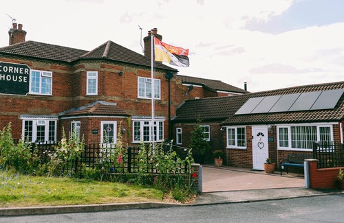 East Dereham Apartment | 1 Bed, Sleeps 3, Free Parking, Pets Allowed