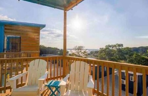 Canyon Lake House | 1 Bed | Waterfront Retreat by Whitewater Ampthitheatr | 2B, Waterfront Retreat by Whitewater Ampthit