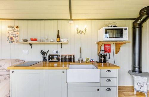Shipton under Wychwood Cottage | 1 bedroom accommodation in Shipton-Under-Wychwood