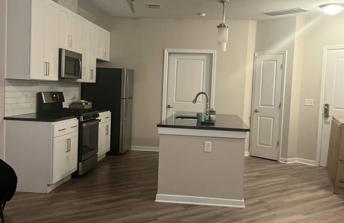 Pasadena Apartment | 1 bedroom 1 bath 10-15 minutes to Maryland live Casino . KITCHEN.