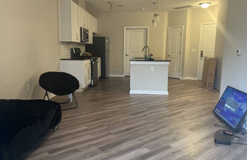 Pasadena Apartment | 1 bedroom 1 bath 10-15 minutes to Maryland live Casino . KITCHEN.
