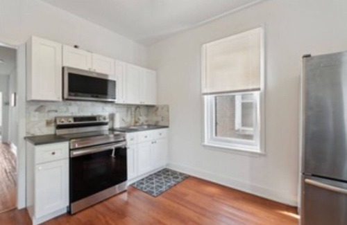 North Philadelphia House | 1 bedroom 1 bathroom within walking distance Temple University Hospital
