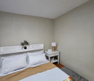 San Marcelino Apartment | 1 Bedroom 1 Bathroom - Free Parking