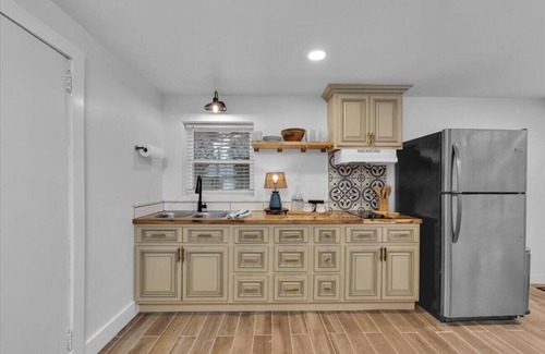 Forest Hills House | 1 bedroom, 1 bathroom home that sleeps 3