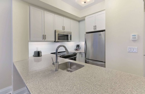 Old Mill Apartment | 1 Bedroom/1 Bathroom Suite