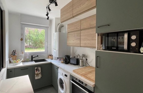 Quartier de Becon Apartment | 1 Bedroom Apartment in La Garenne-Colombes