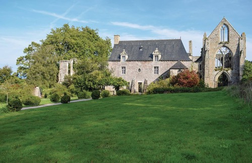 Quemper-Guezennec House | 1 bedroom accommodation in Quemper Guézennec
