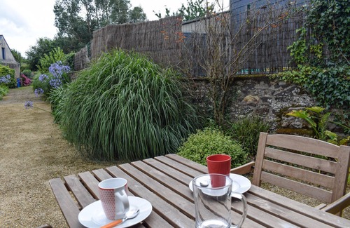 Quemper-Guezennec House | 1 bedroom accommodation in Quemper Guézennec