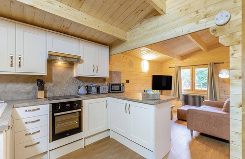 Freehay Ski Chalet | 1 bedroom accommodation in Freehay, Cheadle