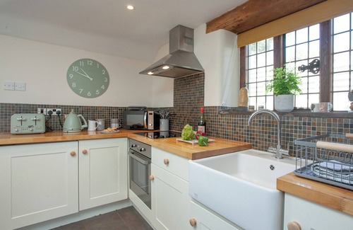 Broadwoodkelly Cottage | 1 bedroom accommodation in North Tawton, near Okehampton