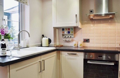 Five Oak Green Cottage | 1 bedroom accommodation in Pembury, near Tunbridge Wells