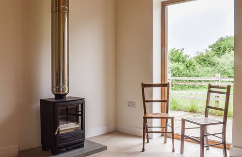 Waterlooville Cottage | 1 bedroom accommodation in Hambledon, South Downs National Park