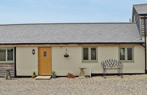 Broad Hinton Cottage | 1 bedroom accommodation in Binknoll, near Royal Wootton Bassett