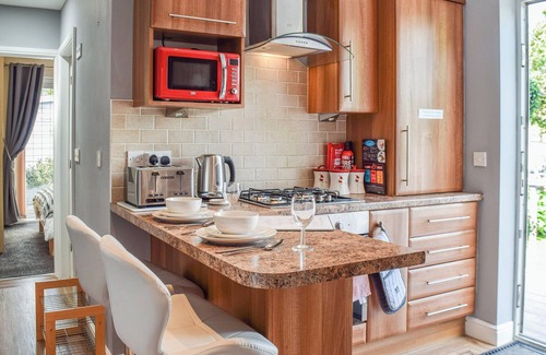 Almondbury Cottage | 1 bedroom accommodation in Almondbury, near Huddersfield