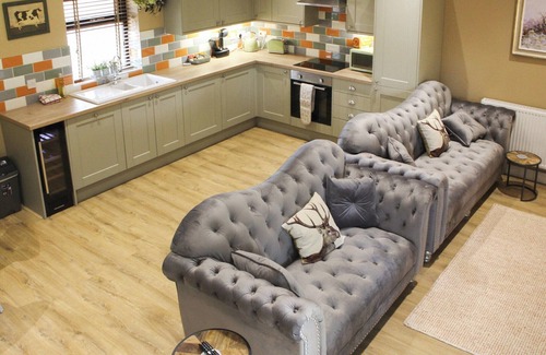 Kirk Sandall Cottage | 1 bedroom accommodation in Hatfield Woodhouse, Nr. Doncaster