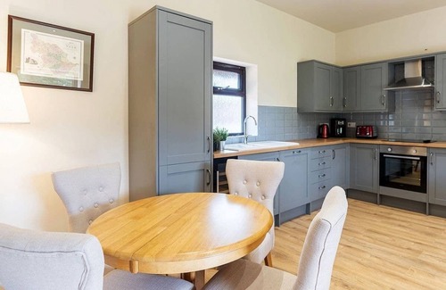 Kirk Sandall Cottage | 1 bedroom accommodation in Hatfield Woodhouse, Nr. Doncaster
